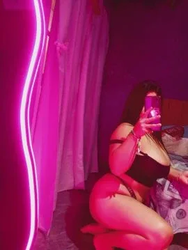 Photo 1 from listing “Caro”, age 28