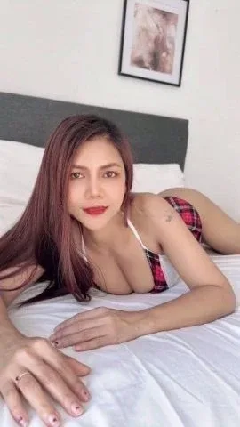 Photo 1 from listing “Vivi9”, age 26
