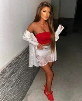 Photo 1 from listing “Elia”, age 28