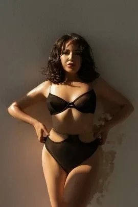Photo 1 from listing “MiaEROmassage”, age 29
