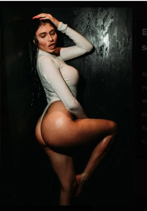 Photo 1 from listing “Emily”, age 24