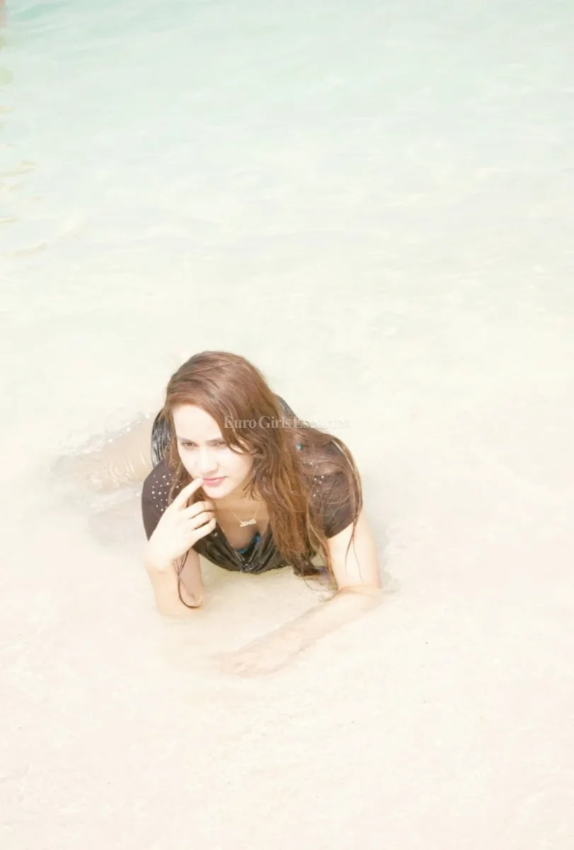 Photo 1 from listing “Eva Gupta”, age 22
