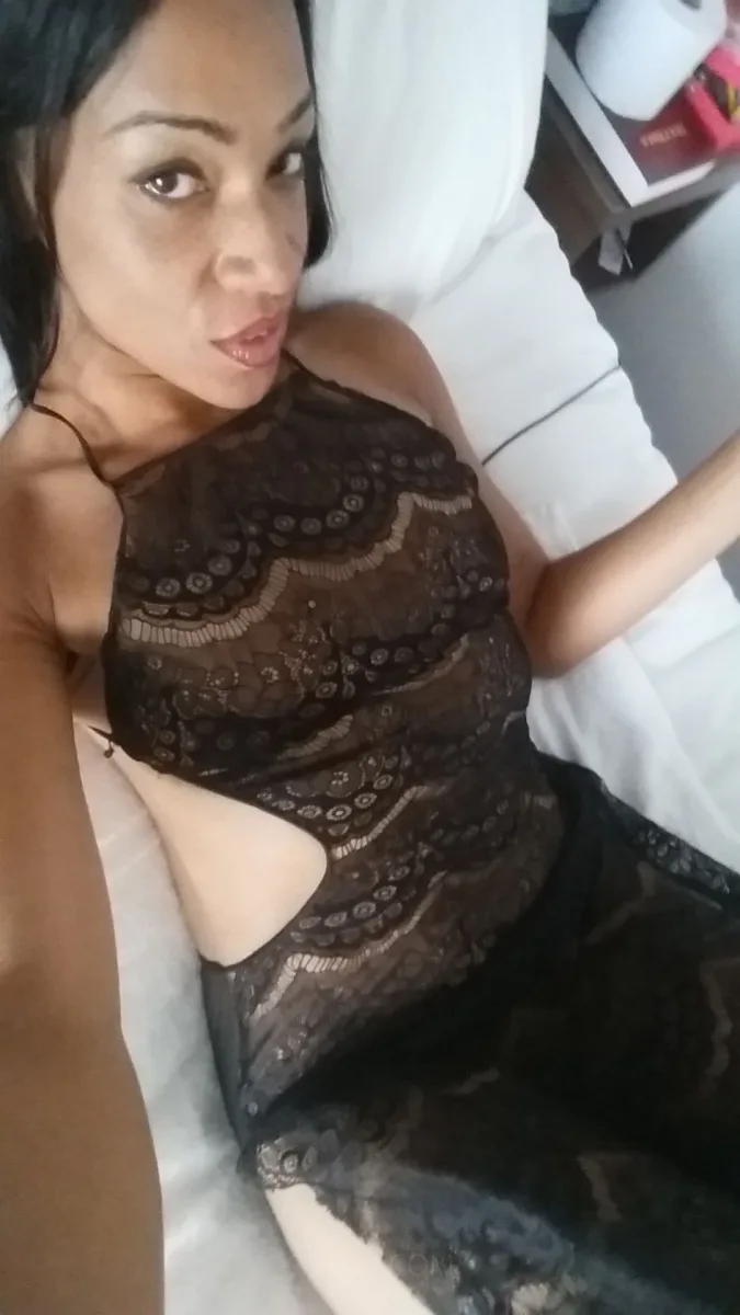 Photo 1 from listing “hotchocxxx”, age 40