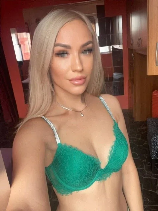 Photo 1 from listing “Zara”, age 29