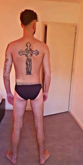Photo 1 from listing “Eros”, age 26