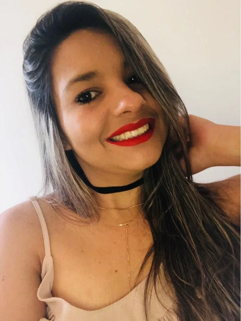 Photo 1 from listing “Sophia uk”, age 25