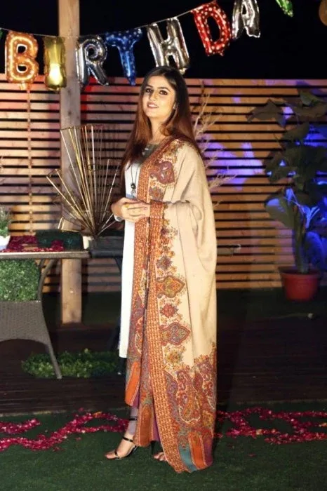Photo 1 from listing “Zoi”, age 26