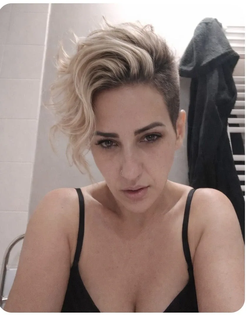 Photo 1 from listing “Alexia”, age 44