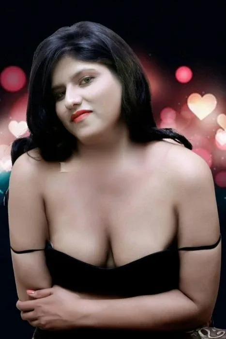 Photo 1 from listing “Arooj”, age 26