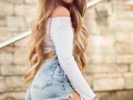 Photo 2 from listing “Tirza”, age 21