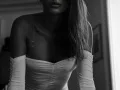 Photo 4 from listing “Mina”, age 34