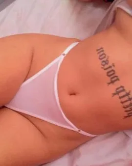 Photo from listing “Julia Fernanda”, age 26