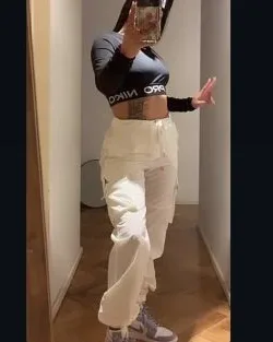 Photo from listing “Mia”, age 22