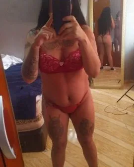 Photo from listing “Bianca Padilha”, age 41