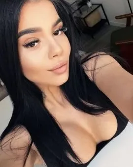 Photo from listing “Bella”, age 24