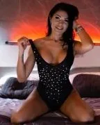 Photo from listing “Nicolle”, age 32