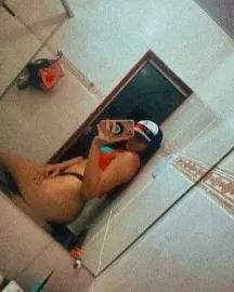 Photo from listing “Babi Ribeiro”, age 31