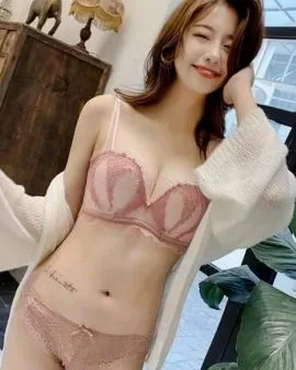 Photo from listing “Bobo”, age 23