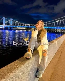 Photo from listing “Alice”