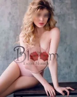 Photo from listing “Raelynn”