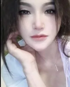 Photo from listing “Linda”, age 30