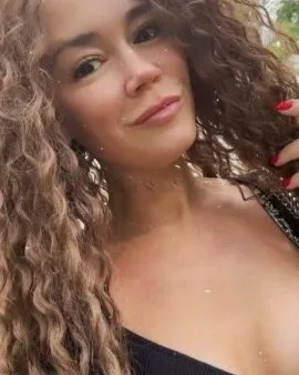Photo from listing “Anna”, age 29
