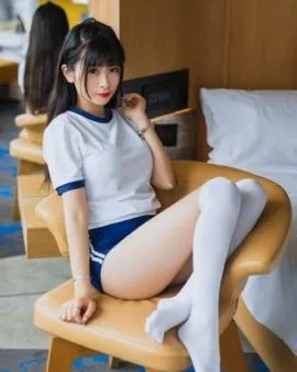 Photo from listing “Aki”, age 22