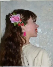 Photo from listing “Maya”, age 35