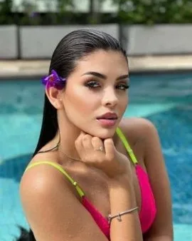 Photo from listing “Sophia”, age 26