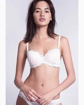 Photo from listing “Stephania jug”, age 22