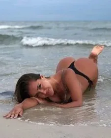 Photo from listing “Alissa”, age 30