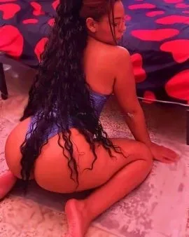Photo from listing “Yeimy”, age 27