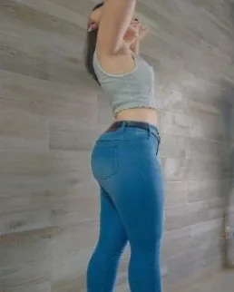 Photo from listing “Caro”, age 24