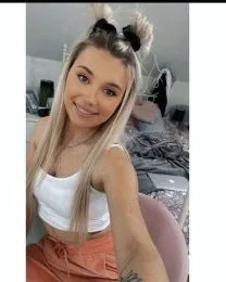 Photo from listing “Alisson”, age 28