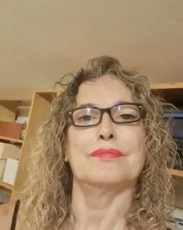 Photo from listing “Laura”, age 49