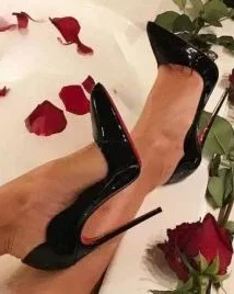 Photo from listing “Amanda”, age 28
