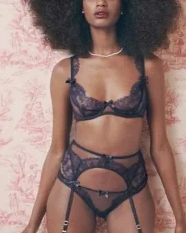 Photo from listing “Lile black model”