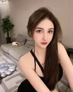 Photo from listing “Melanie”, age 26