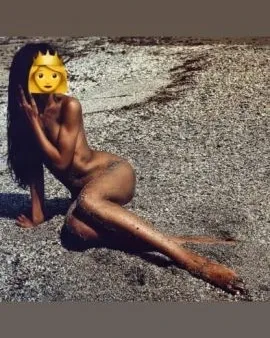Photo from listing “Isabelle”, age 34