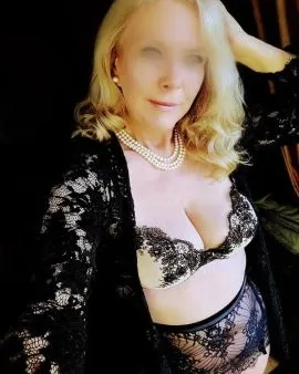 Photo from listing “Lena”, age 45