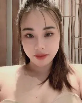 Photo from listing “Lisa”, age 26