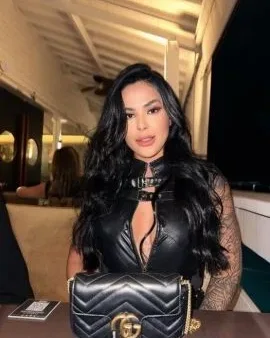 Photo from listing “Amanda”, age 30