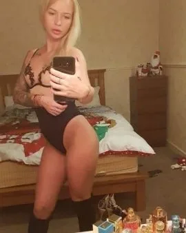 Photo from listing “Carla”, age 28