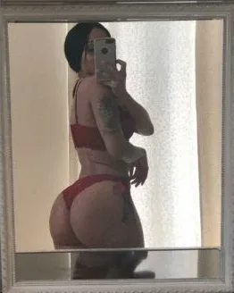 Photo from listing “Camila”