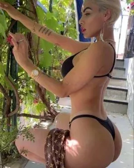 Photo from listing “Linda”, age 27
