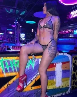 Photo from listing “Cataleya”, age 25