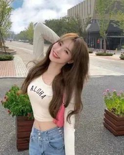 Photo from listing “Angela”, age 26