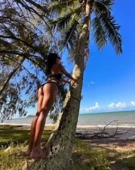 Photo from listing “Amira”, age 35