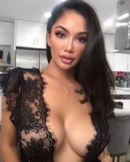 Photo from listing “Evelin”, age 29