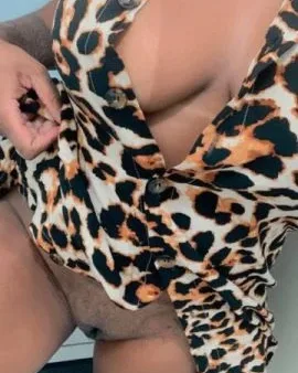 Photo from listing “Priscilla Santos”